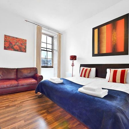 Royal Mile View Apartment Edinburgh Exterior photo