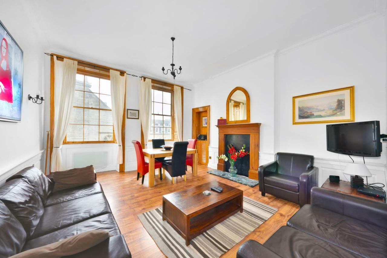 Royal Mile View Apartment Edinburgh Exterior photo
